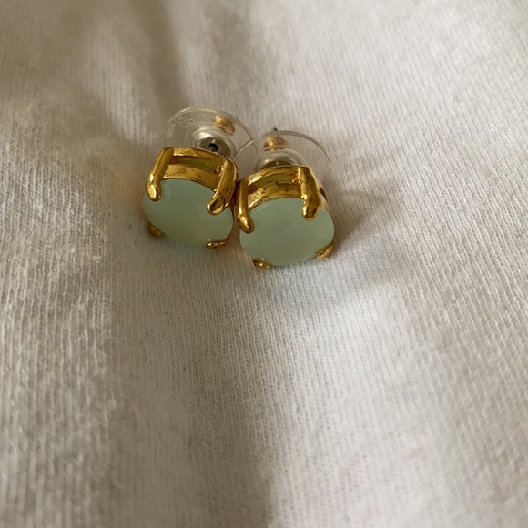 Assortment of earring(must take all) - Picture 7 of 7